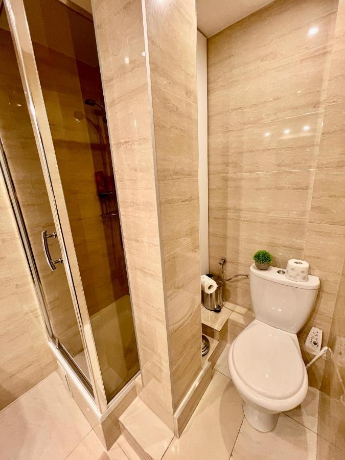 Diamond Metro Wifi 300 Mbs 70'Tv Netflix Hbo Appletv+ Apartment Warsawa Bagian luar foto